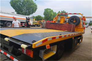 红星附近拖车电话号码服务